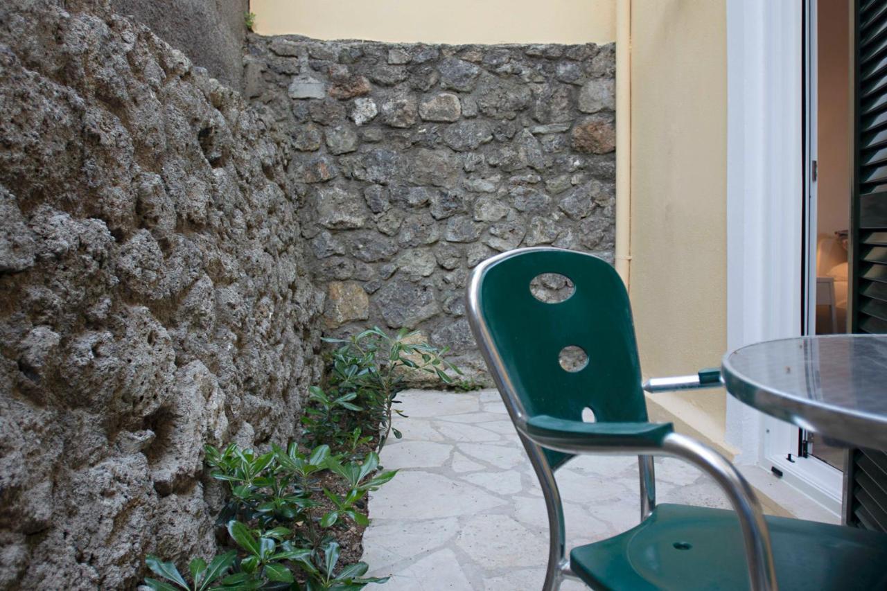 Ammos Beach House グリファダ エクステリア 写真
