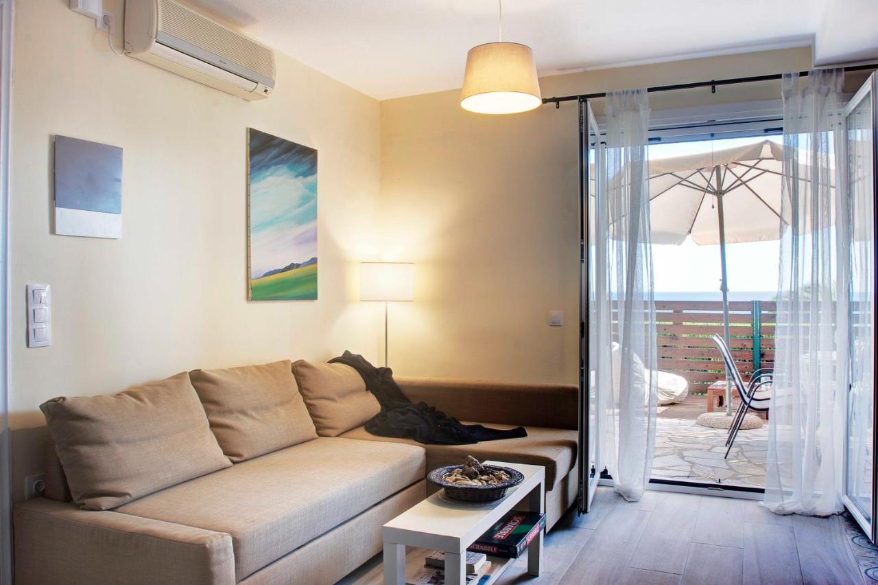 Ammos Beach House グリファダ エクステリア 写真
