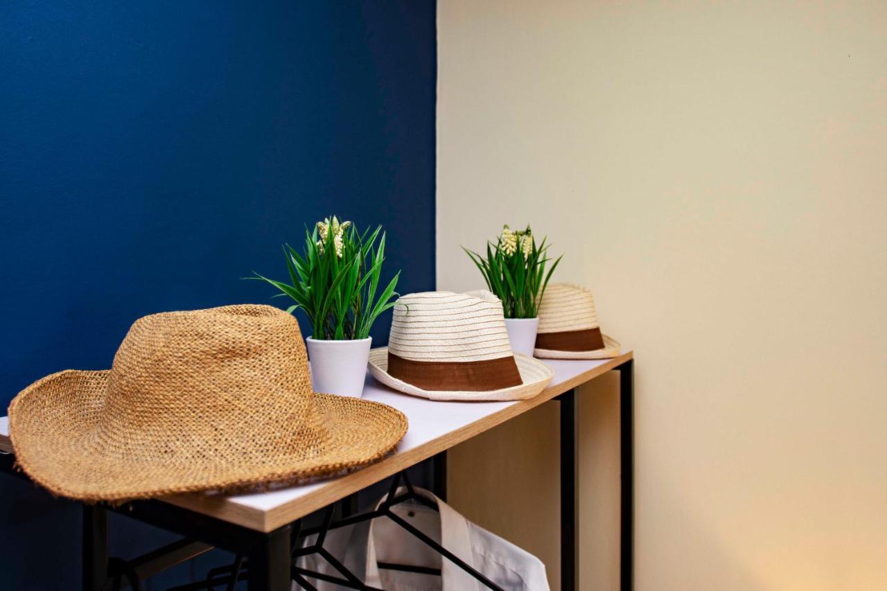 Ammos Beach House グリファダ エクステリア 写真